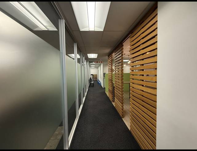 411M² OFFICE TO LET IN FORESHORE